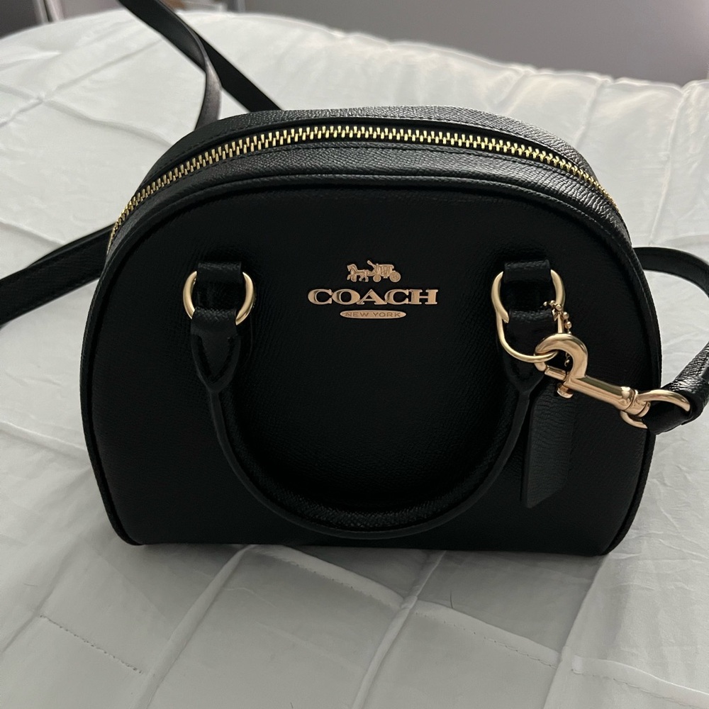Coach CA202 Sydney Satchel Black Crossbody Purse Bag